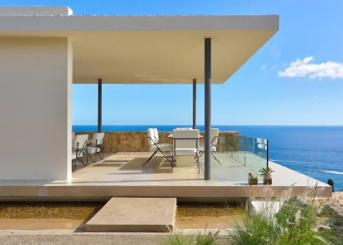 Finisterra Villa *